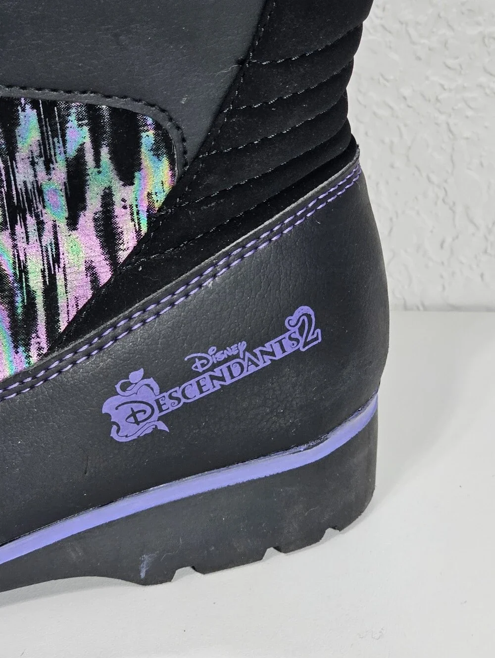 Disney Descendants 2 Snow Boots Size 5